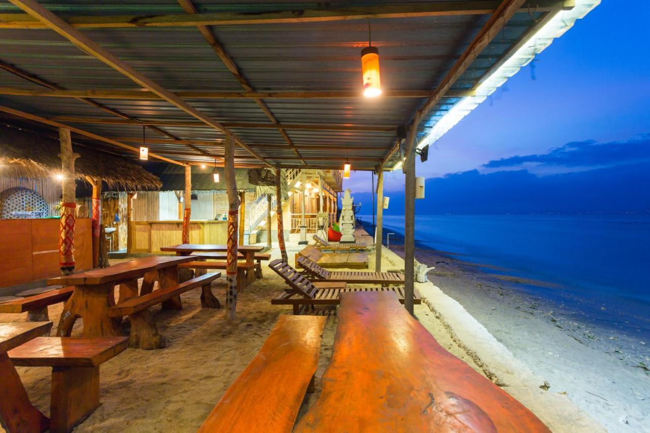 The Dewi Sun Sun Nusa Penida Ped Exterior foto